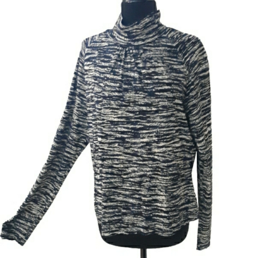 St Johns Sport Verigated T Neck Top Logo L